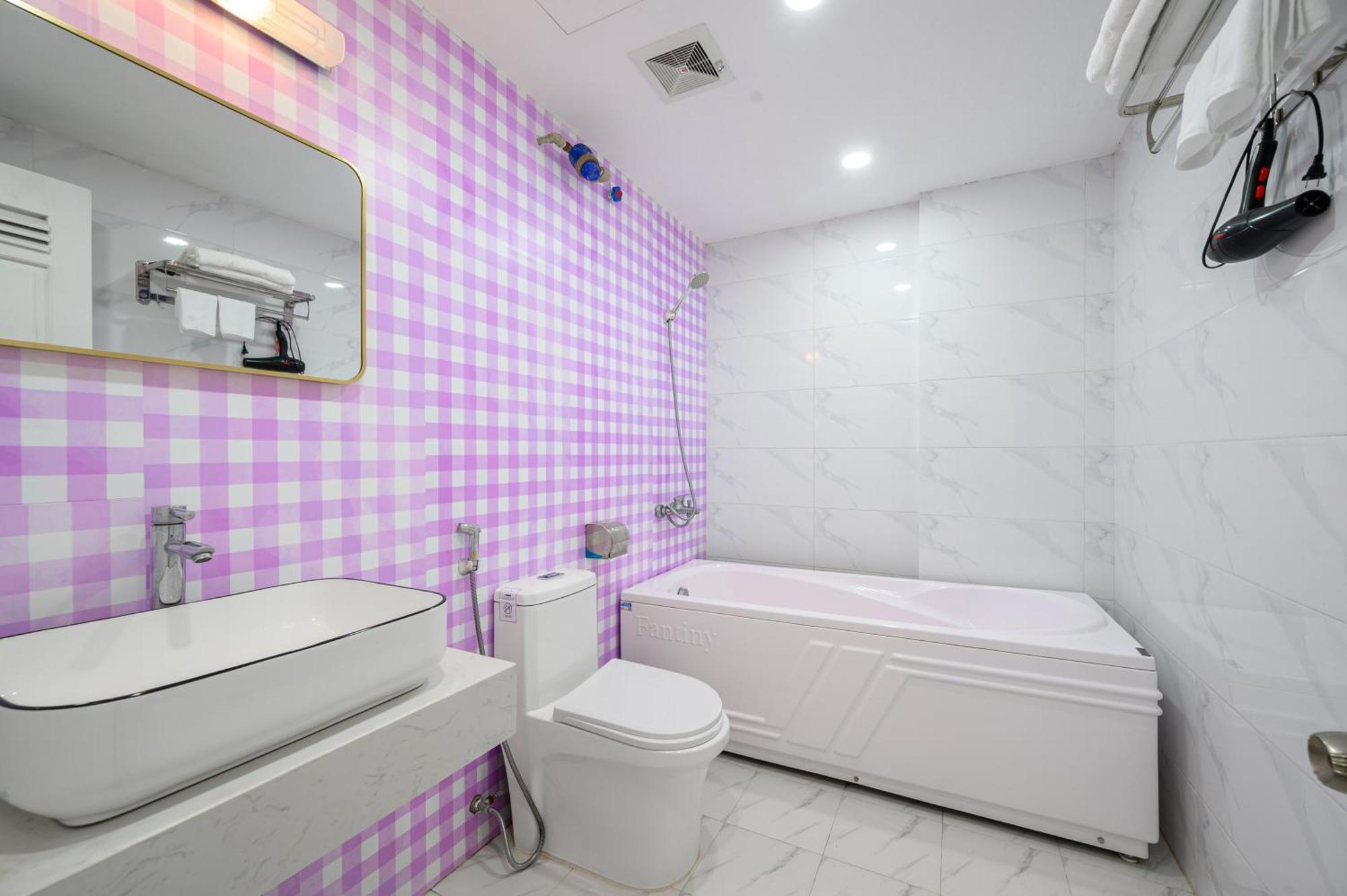 Luxe Paradise Residence 76 To Ngoc Van Hanoï Extérieur photo
